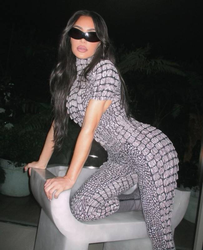 Kim Kardashian Outfits